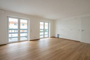 Erstbezug Sept.: Attraktive 2-Zimmer-Wohnung mit großem Balkon, Tageslicht-Badezimmer und Parkett – 81369 München – Vorschaubild 2