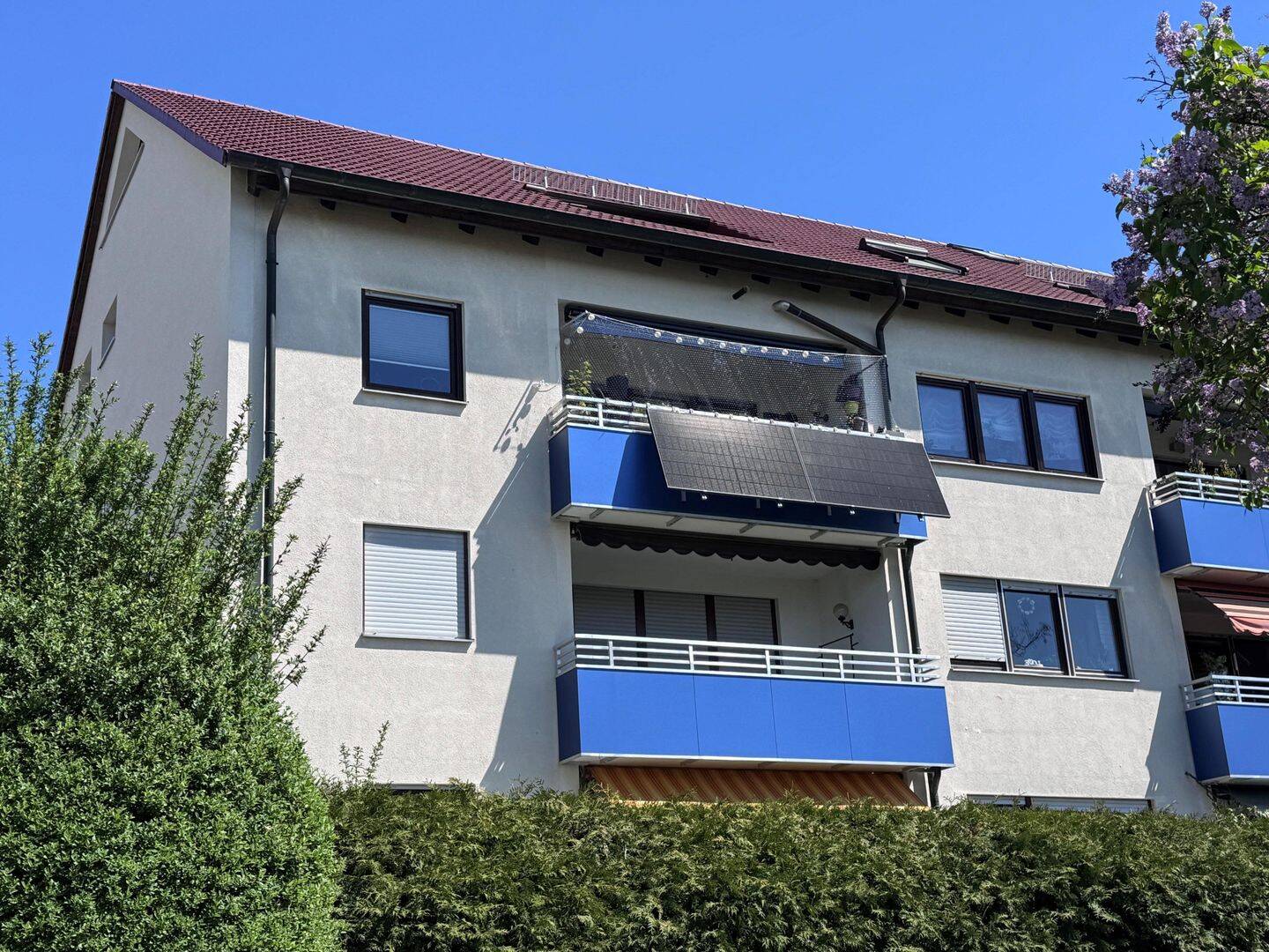 Modernisierte 3-Zimmer-Wohnung mit Westbalkon und 2 Tiefgaragenstellplätzen – Fürth – Vorschaubild 2