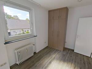 Viel Raum zum Leben: Gepflegte 4-Zimmer-Wohnung mit Balkon, Einbauschränken & 2 Bädern – 33104 Paderborn – Vorschaubild 7