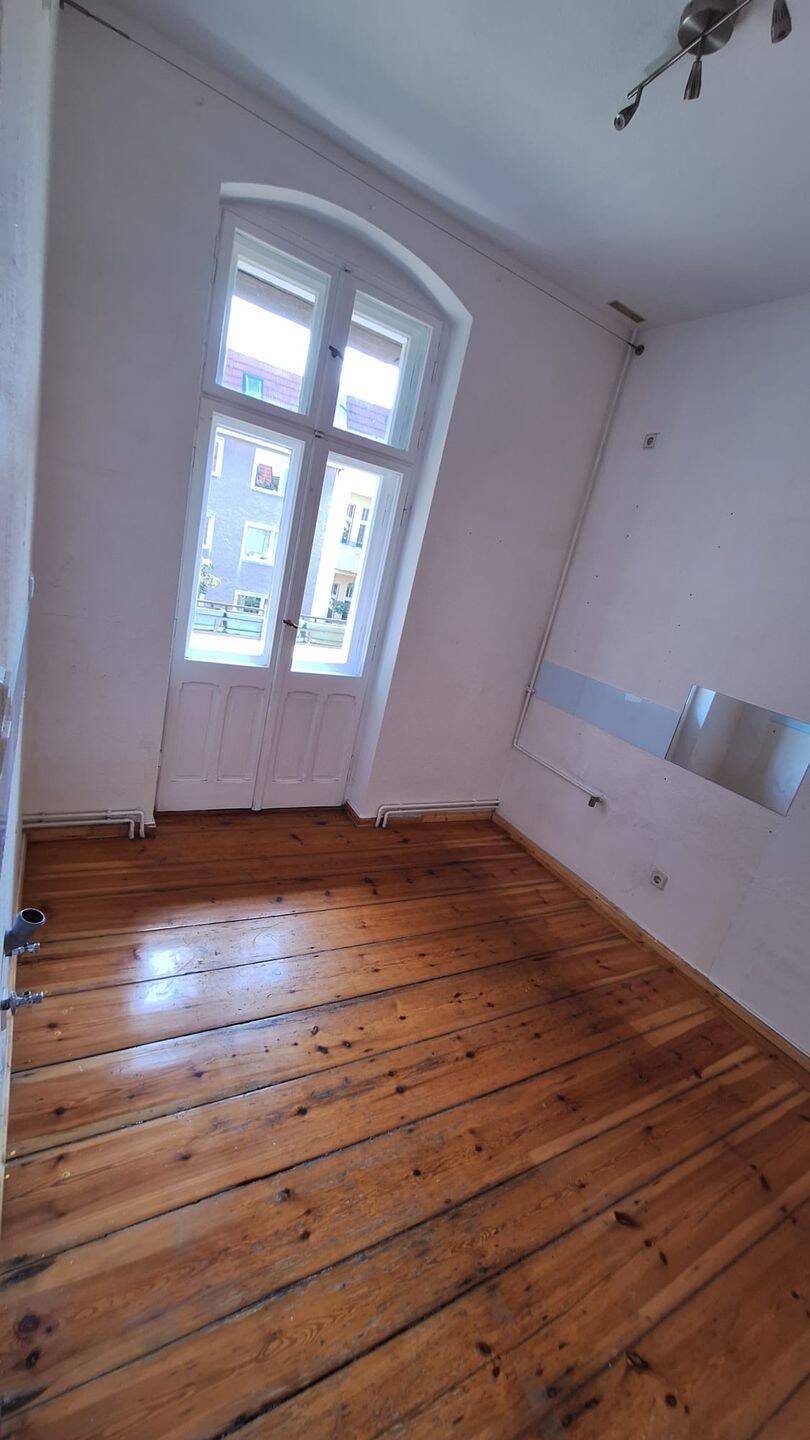 Wunderschön sonnige Wohnung mit Schlafzimmer zum Innenhof .Absolut ruhige Lage im 3 OG – Berlin – Vorschaubild 3