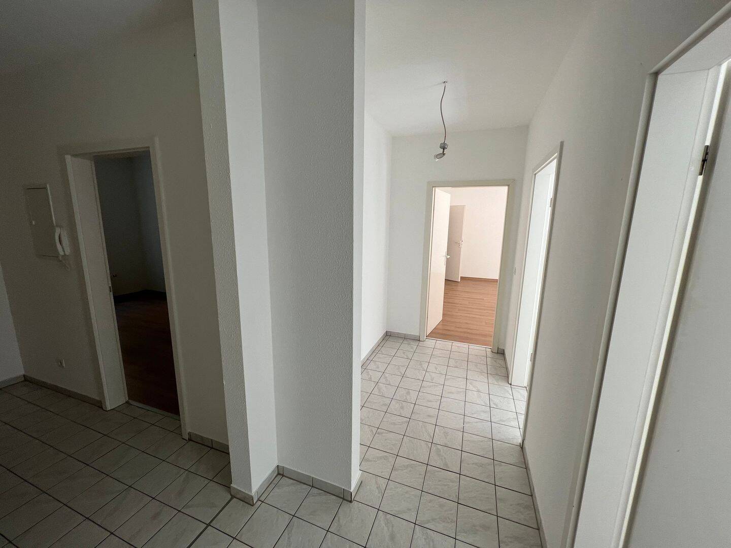 Wohnen am Coppiplatz im Hinterhaus: Bezugsfrei, Provisionsfrei, 3Zimmer mit Balkon! – Leipzig – Vorschaubild 4