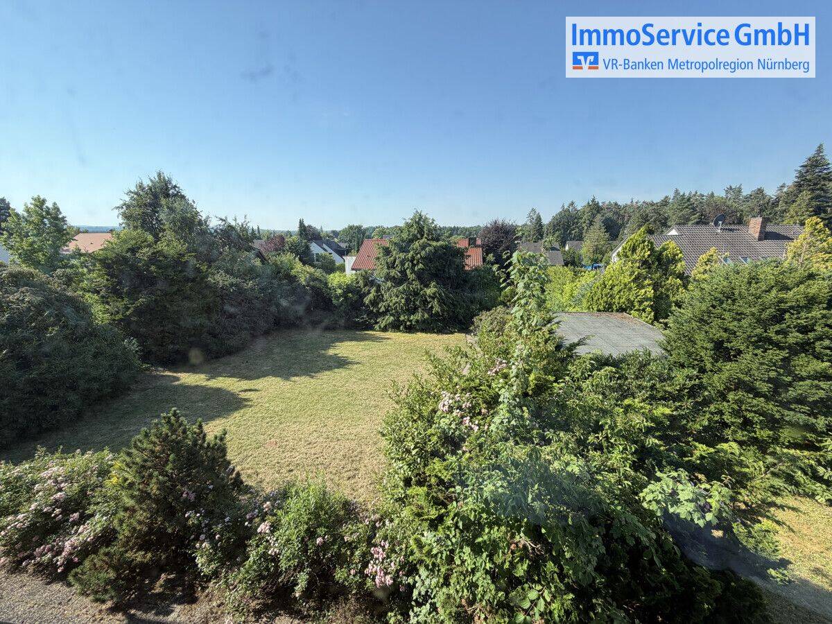 Ruhig gelegenes Einfamilienhaus mit Doppelgarage, Terrasse & Balkon - mit viel Potenzial! – Rückersdorf – Vorschaubild 6