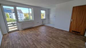 Renovierte 3-Zimmer-Wohnung mit Balkon und Stellplatz! Perfekt für die Familie!