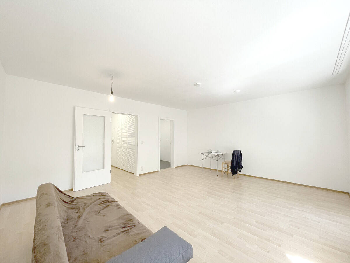 Renovierte 39 m² Süd-Balkon-Whg. + 18 m² Hobbyraum mit Bad & Küche direkt drunter, ruhige Gartenlage – München – Vorschaubild 9