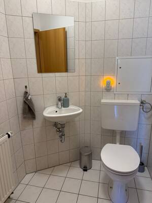 Ideal für Kapitalanleger!!! helle 2 Zimmerwohnung im beliebten Damenviertel zu verkaufen !!! – 7743 Jena – Vorschaubild 4