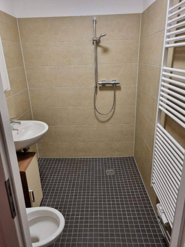 Kleine 2 Raumwohnung teilmöbliert zum Wohlfühlen – Chemnitz – Vorschaubild 4