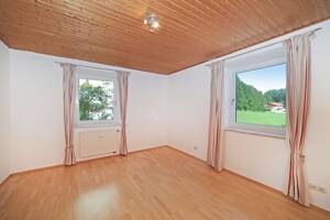 Ruhige Lage und herrlicher Ausblick! Schöne 3-Zimmer-Wohnung in Fischbachau/Wörnsmühl – 83730 Fischbachau – Vorschaubild 6