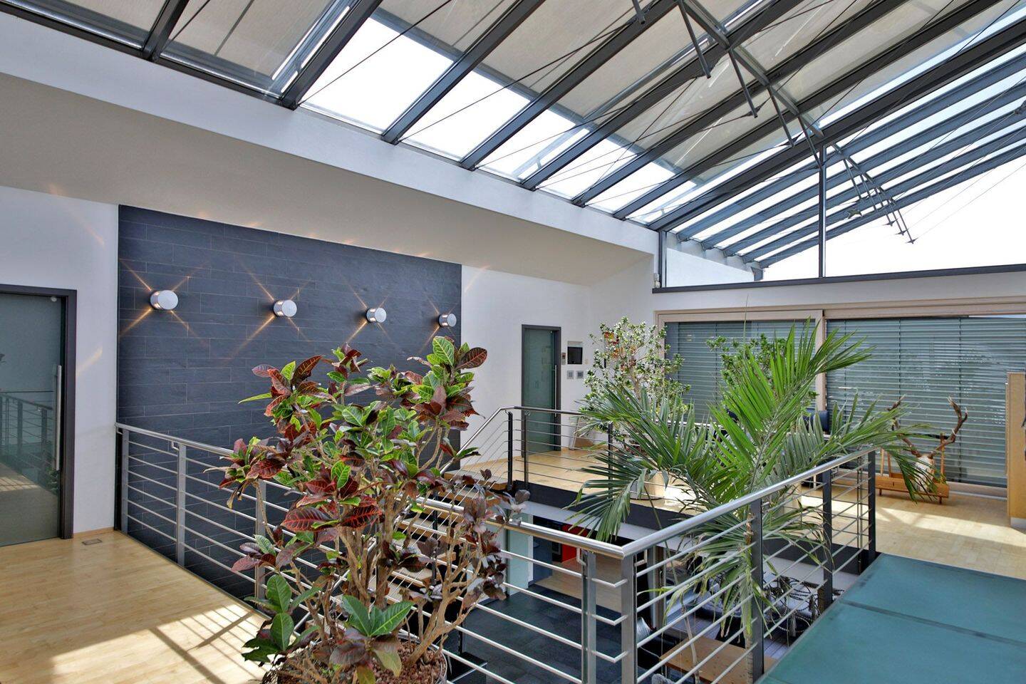 Atriumvilla mit Weitblick, Privatsphäre und außergewöhnlichem Raumgefühl im Heilbronner Land – Obersulm – Vorschaubild 5