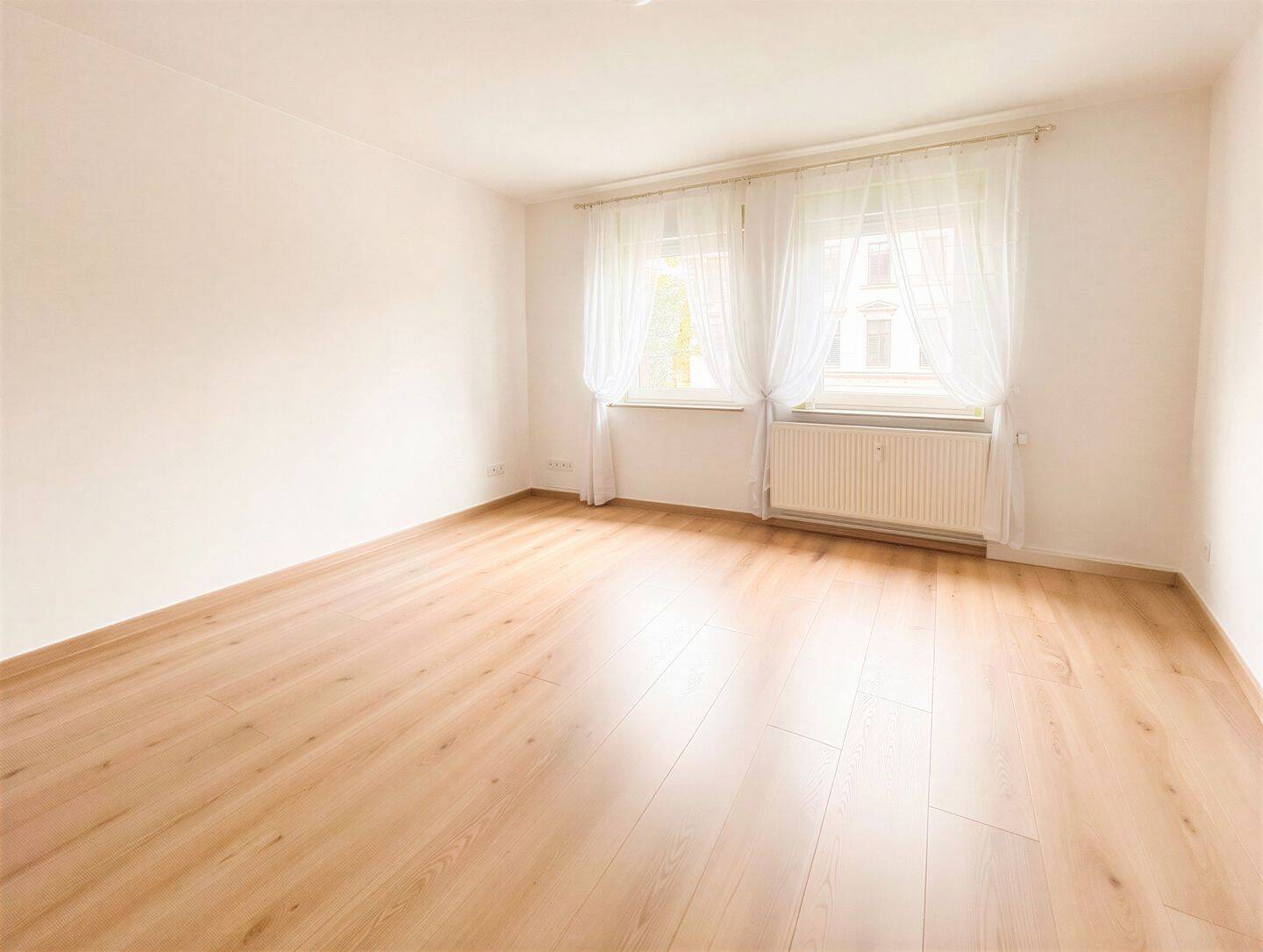 Attraktive Wohnung im 1. Obergeschoss mit Balkon und Tageslichtbad – Leipzig – Vorschaubild 3