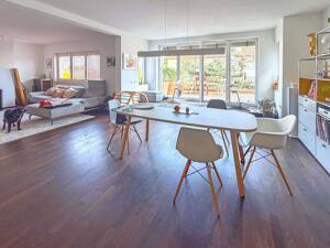 REPRÄSENTATIVES STADTHAUS! FREISTEHENDES 1-FAMILIEN-HAUS MIT ELW/BÜRO IN BEVORZUGTER WOHNLAGE