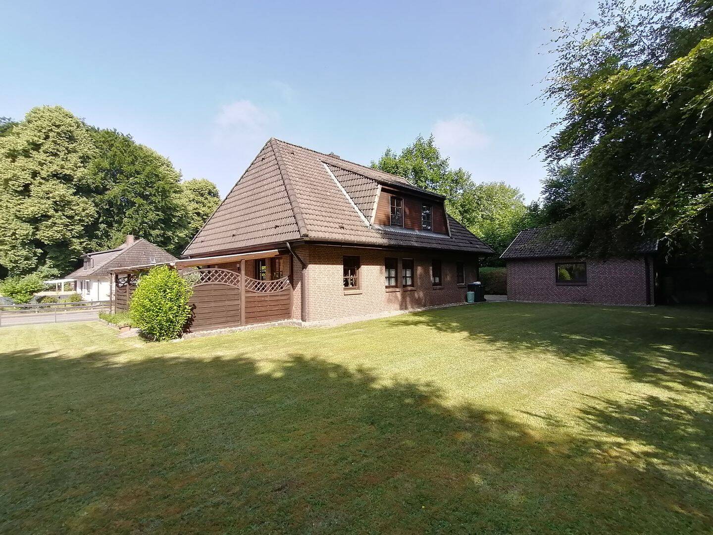 Einfamilienhaus auf großem Grundstück in Hohenlockstedt sucht neue Bewohner – Hohenlockstedt – Vorschaubild 4