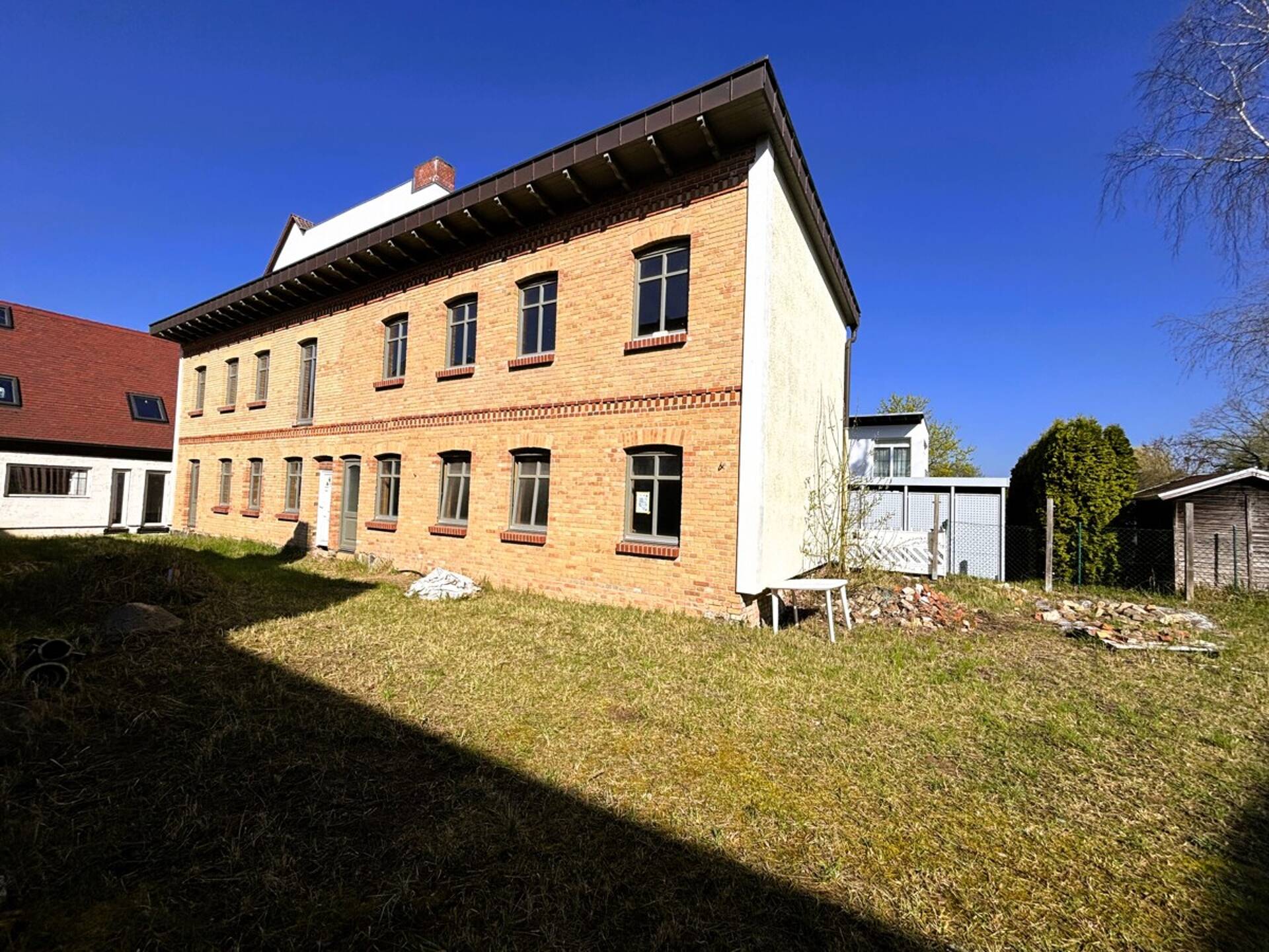 Mehrfamilienhaus in 17235 Neustrelitz mit 424 m² kaufen