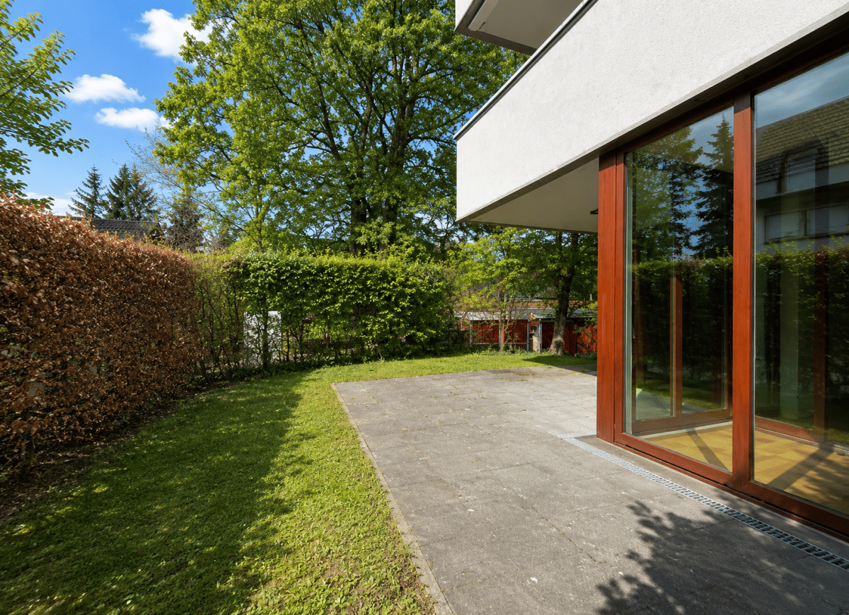 Ruhige, mod. Maisonette-ETW in Rissen mit EBK, 3 Bädern, Süd/West-Terrasse, Garten + TG-Stellplatz – Hamburg – Vorschaubild 9