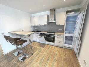 Trier-Zentrum-Viehmarkt / 2 Zimmer-Wohnung / Einbauküche / Fußbodenheizung / Balkon / Aufzug / Fitnessstudio – 54290 Trier – Vorschaubild 8