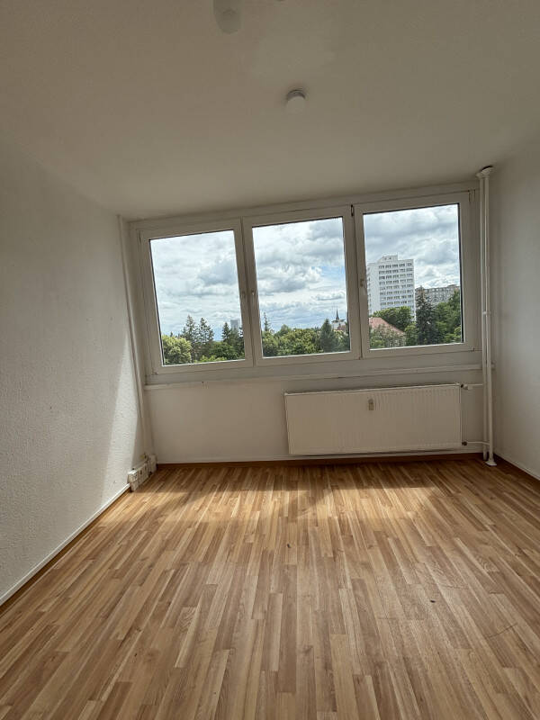 3-Raum-Wohnung mit Einbauküche – Frankfurt (Oder) – Vorschaubild 3