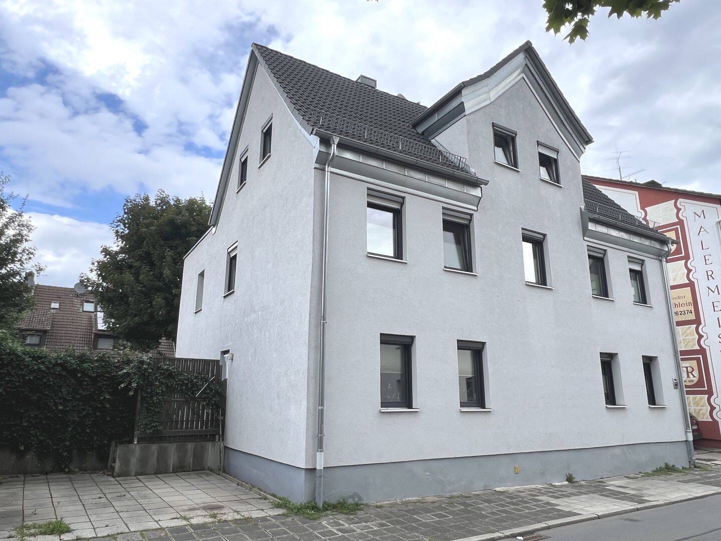 Moderne 3-Zimmer-Erdgeschoss-Wohnung mit Gartenanteil und PKW-Stellplatz in Nürnberg-Schniegling – Nürnberg – Vorschaubild 2