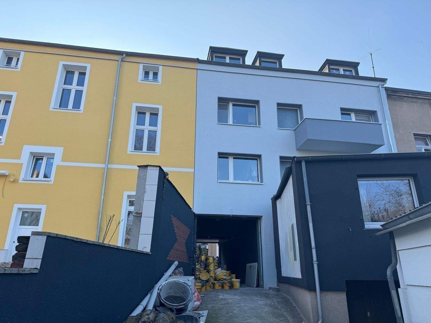 Mehrfamilienhaus mit Gewerbeeinheit im Hof am Innenhafen – Duisburg – Vorschaubild 2