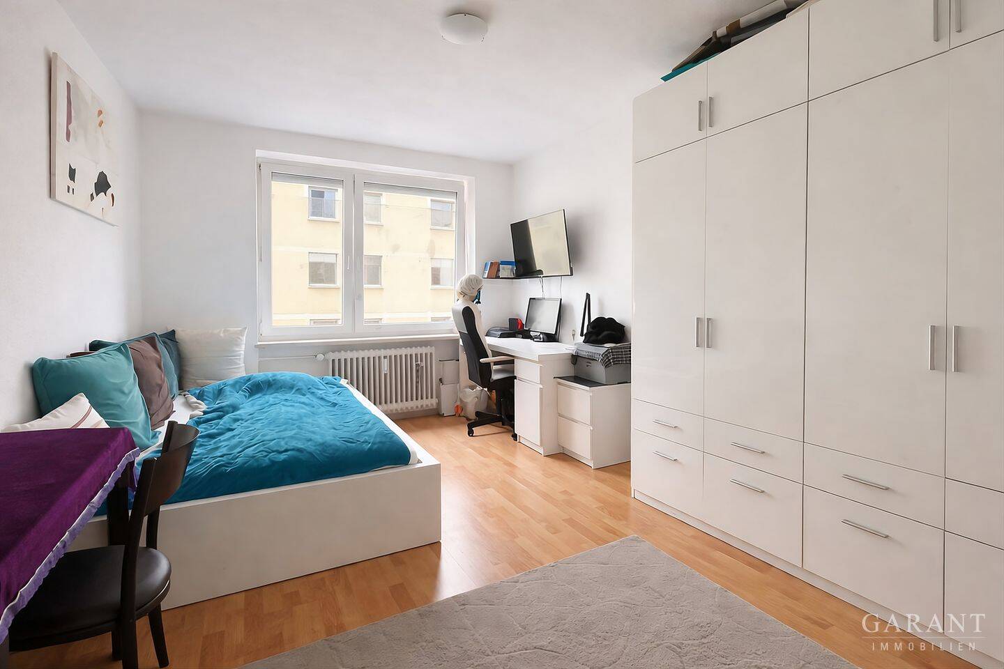 Wohnen mit Licht und Raum: 3 Zimmer-Wohnung mit zwei Loggien in Neuhausen – München – Vorschaubild 5
