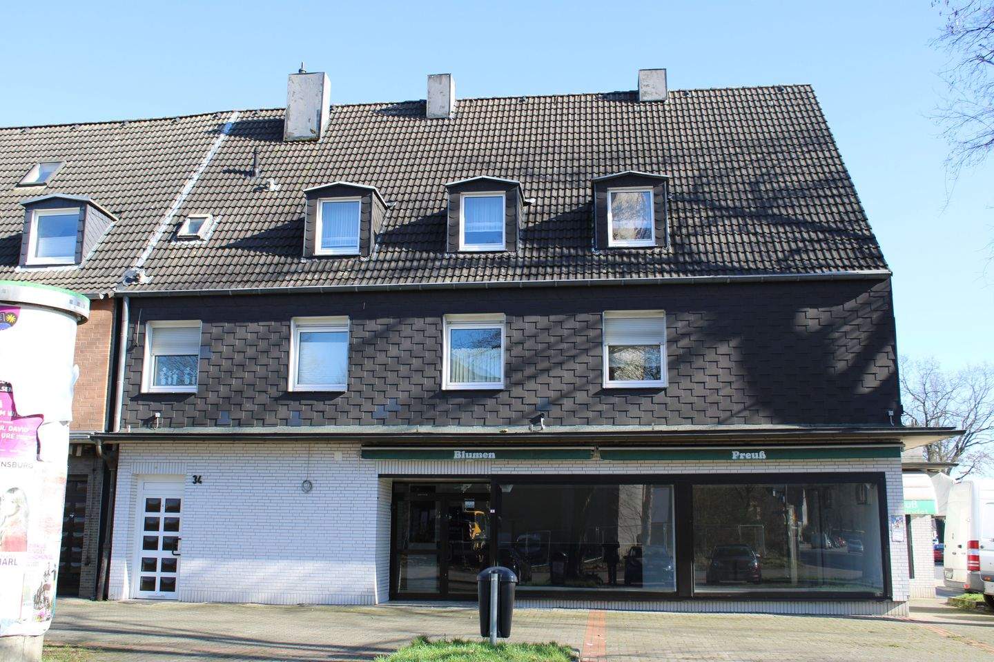Fast freigezogenes Wohn-/Geschäftshaus in Marl – Marl – Bild 1 von 5