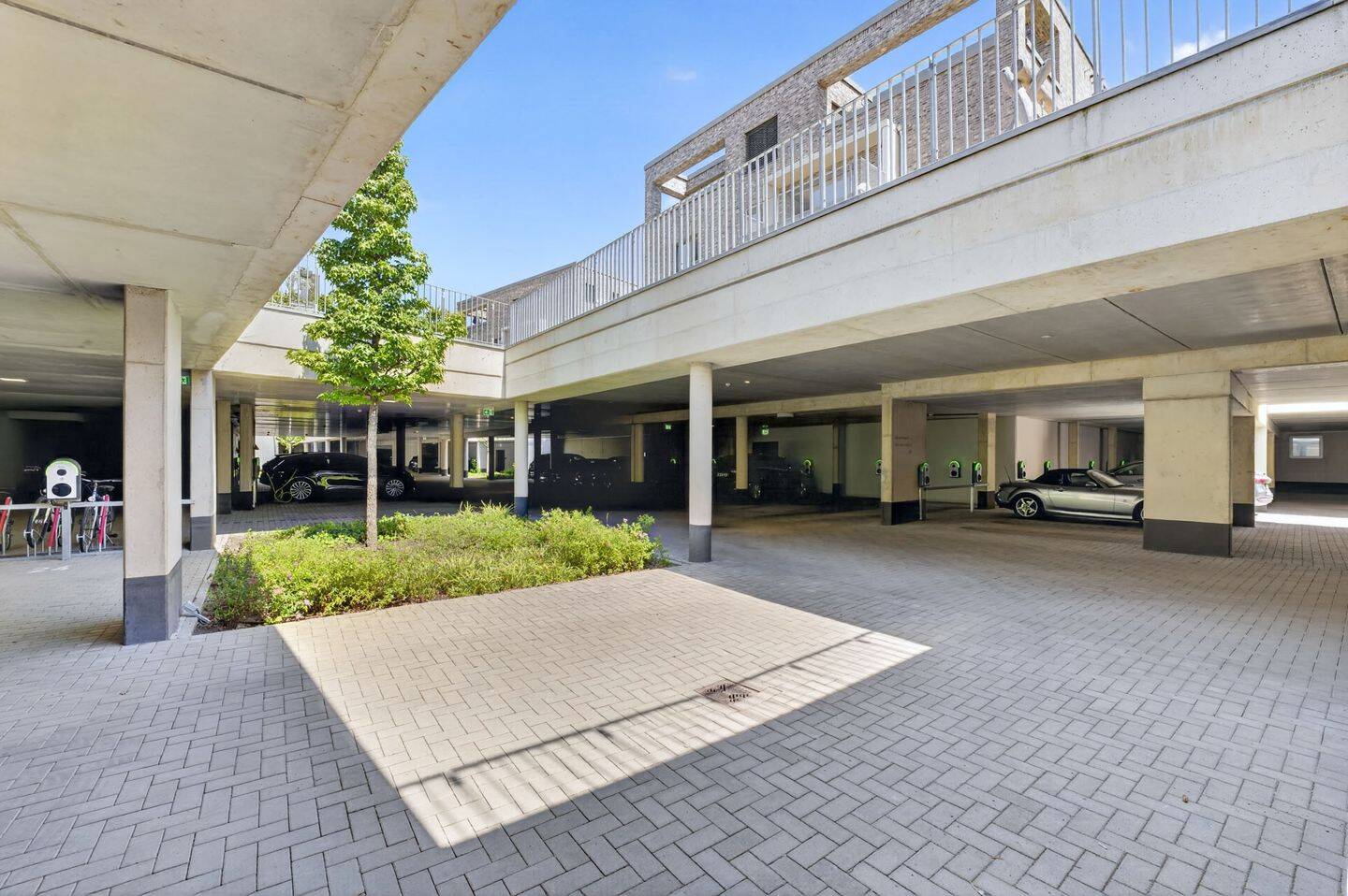 WIDOliving - Hausfeeling: Erdgeschosswohnung mit Garten und Terrasse – Köln – Vorschaubild 9
