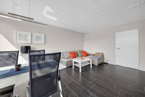 Lichtdurchflutete 3 Zimmer - Dachgeschosswohnung in Braunschweig Hondelage – 38108 Braunschweig – Vorschaubild 3