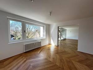 Sanierte 6-Zimmer-Eigentumswohnung über zwei Etagen! In Düsseldorf-Niederkassel – 40547 Düsseldorf – Vorschaubild 3