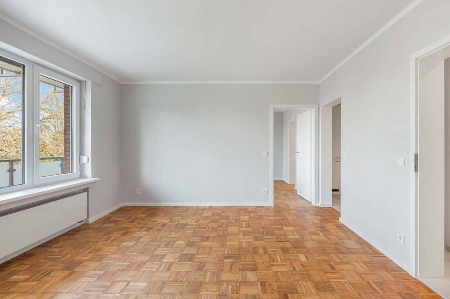 Bezugsfreie 2-Zimmer Wohnung mit Balkon und Einbauküche in Mülheim an der Ruhr – Mülheim an der Ruhr – Vorschaubild 4