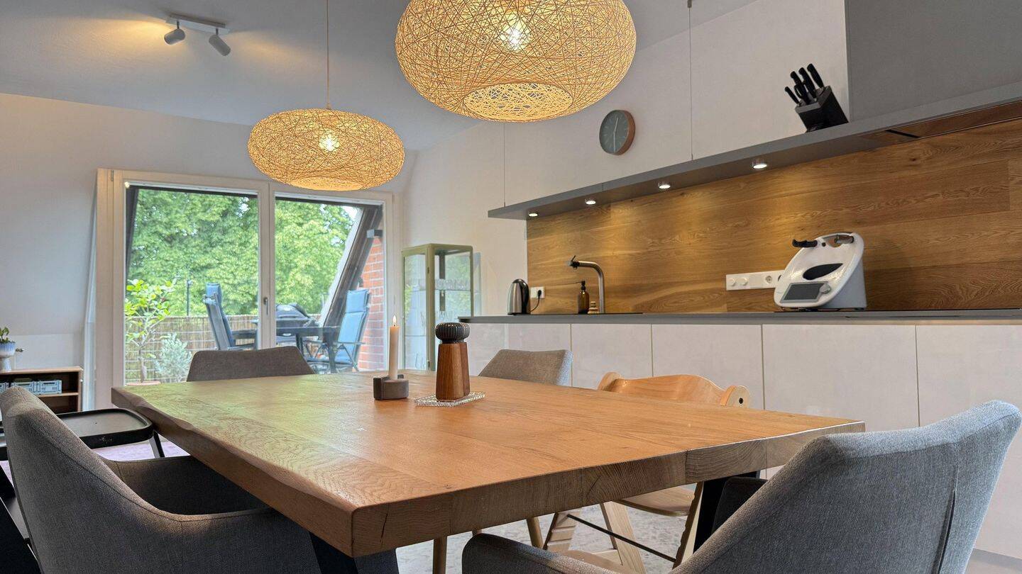 Haus im Haus - Helle moderne Maisonettewohnung in Top-Lage mit TG-Stellplatz – Hamburg – Bild 1 von 9