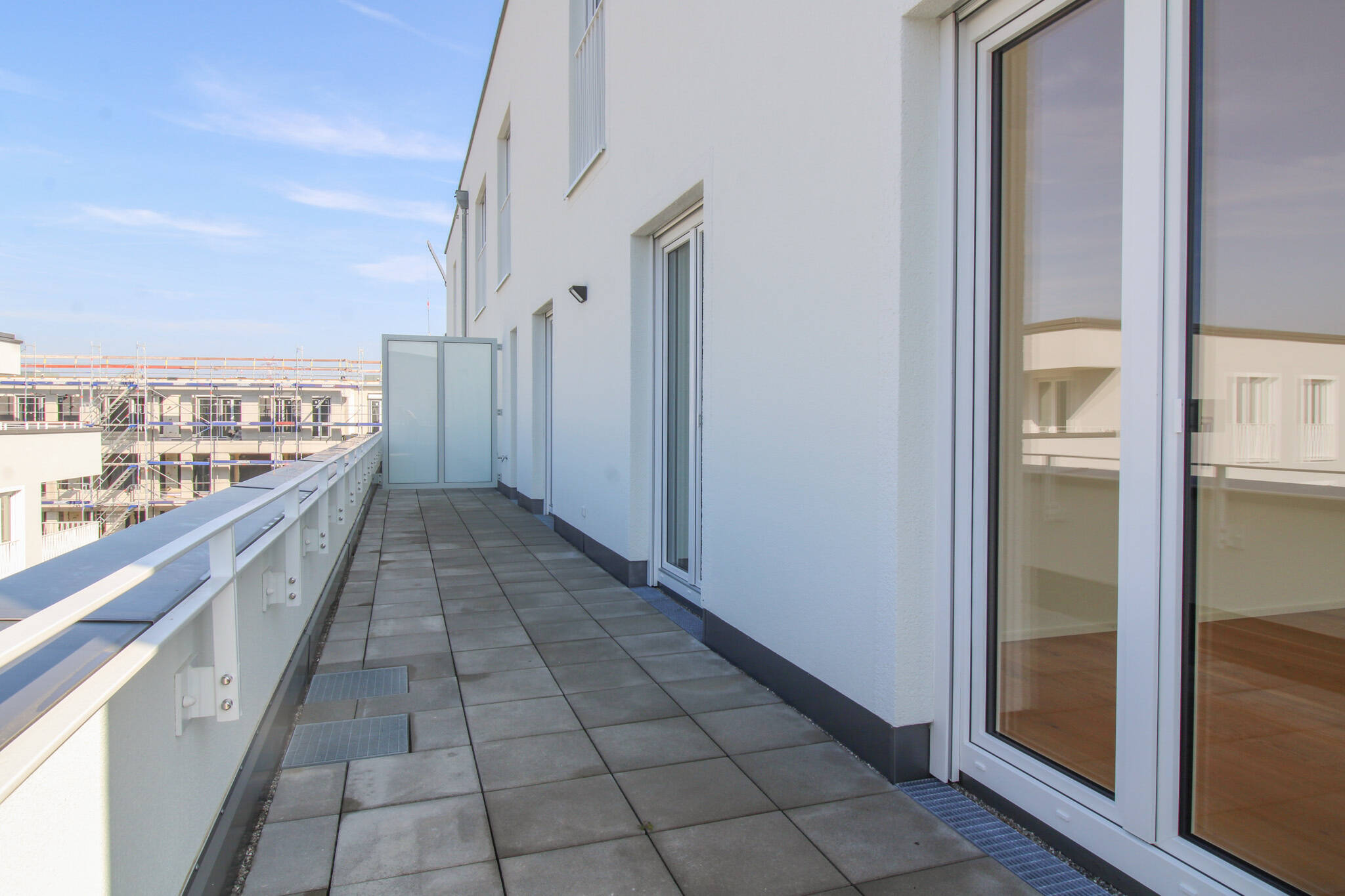 Moderne 3-Zimmer-Wohnung mit Dachterrasse! – München – Vorschaubild 5