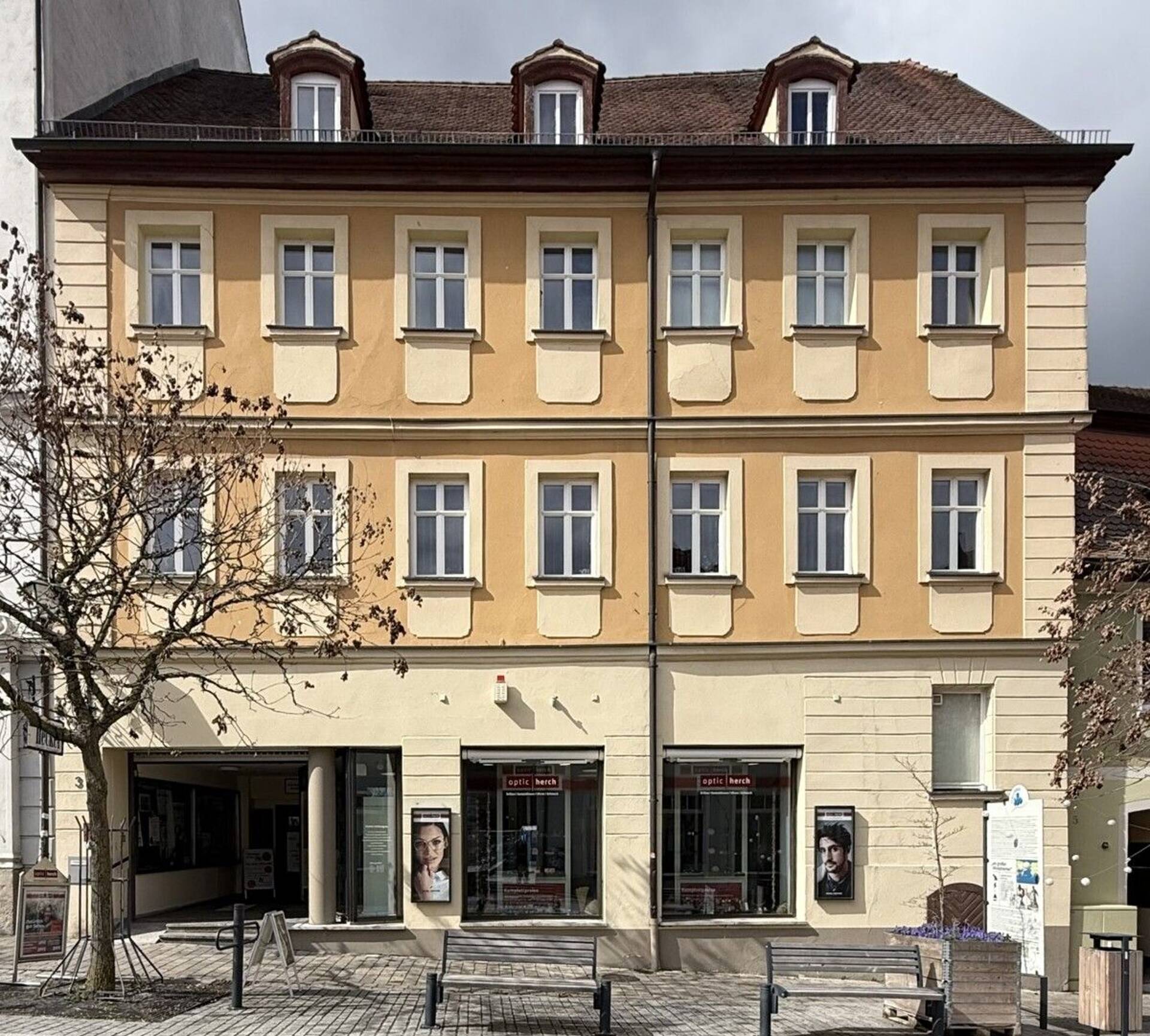 Haus in 91438 Bad Windsheim mit 370 m² kaufen