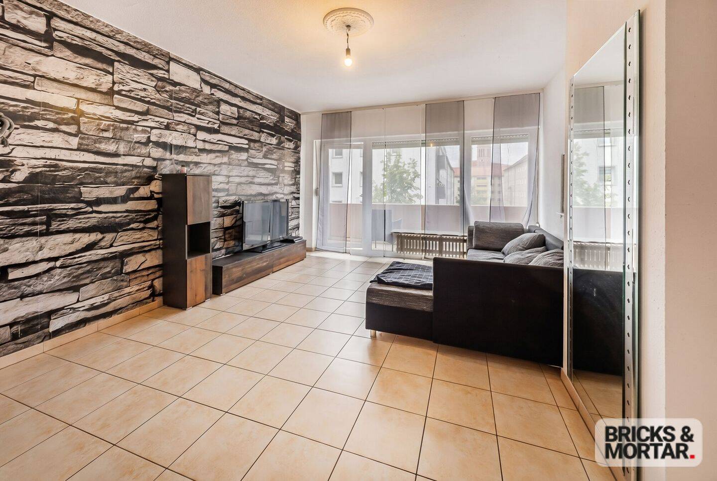 Helle 3-Zimmer-Wohnung mit Einzelgarage und 2 Balkonen in Nürnberg – Nürnberg – Vorschaubild 4