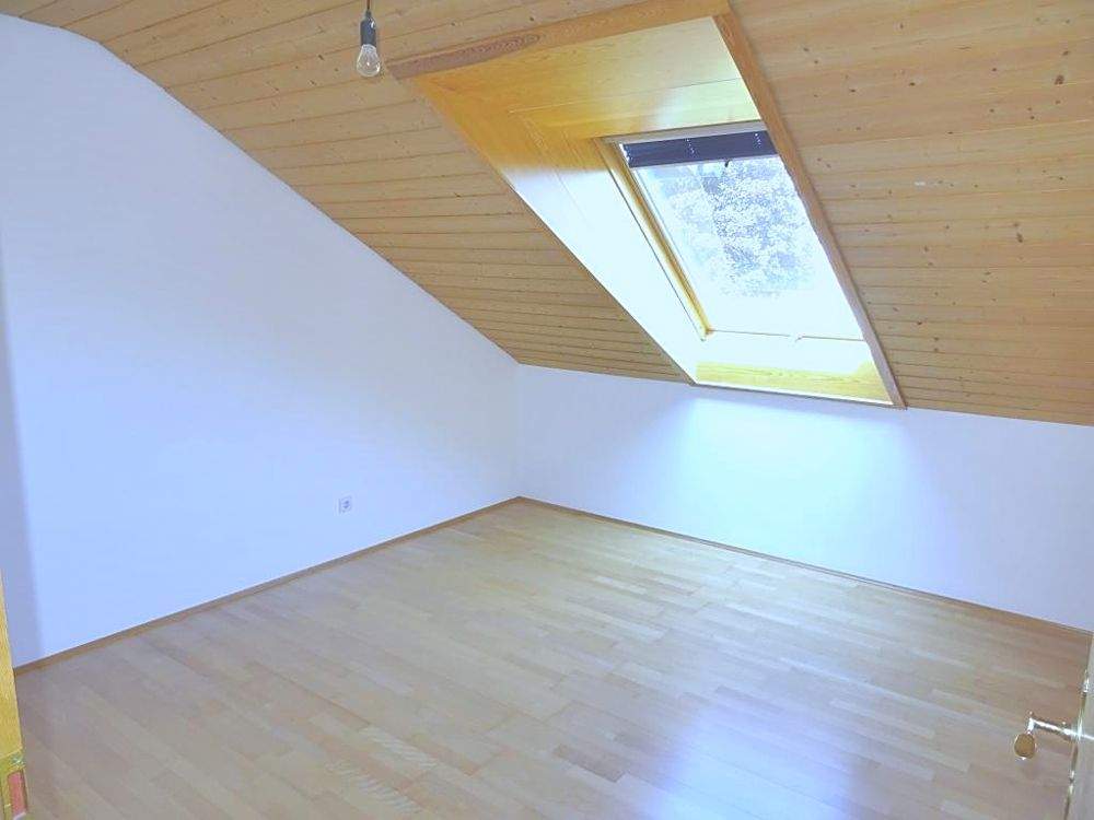*3,5-Zimmer Wohnung mit Südostloggia* Kapitalanlage oder zum Selbstbezug – Holzkirchen – Vorschaubild 6