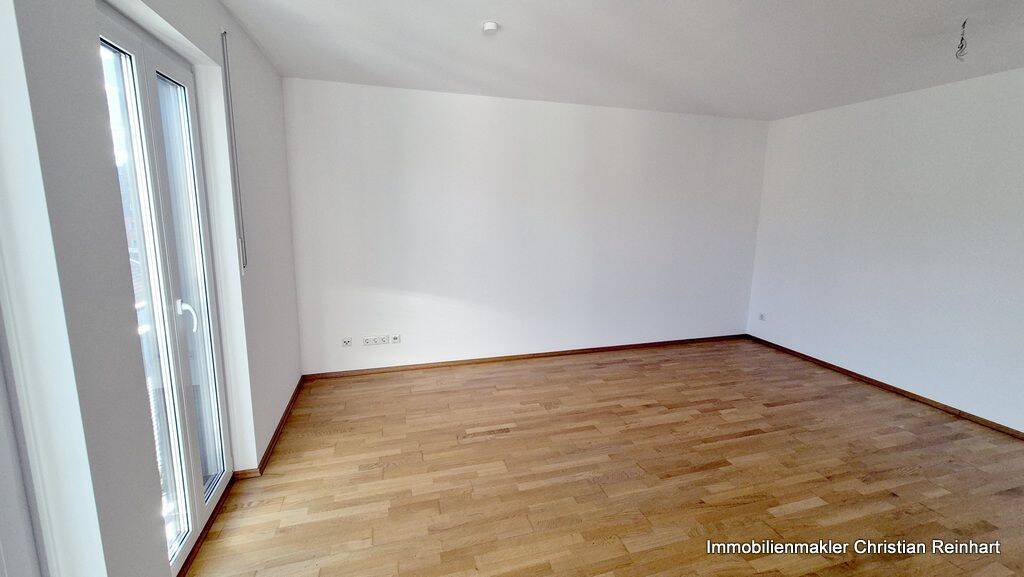 *** 5 Zimmer Wohnung mit TG Stellplatz und Balkonloggia in Johannis *** – Nürnberg – Vorschaubild 3