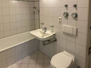 Bezugsfreie 3-Zimmer-Wohnung im 1. Obergeschoss – 81735 München – Vorschaubild 9