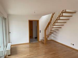 Helle 3-Zimmer-Maisonettenwohnung mit Galerie, Klimaanlage, Balkon und Dachterrasse in Esslingen-Berkheim – 73734 Esslingen am Neckar – Vorschaubild 2