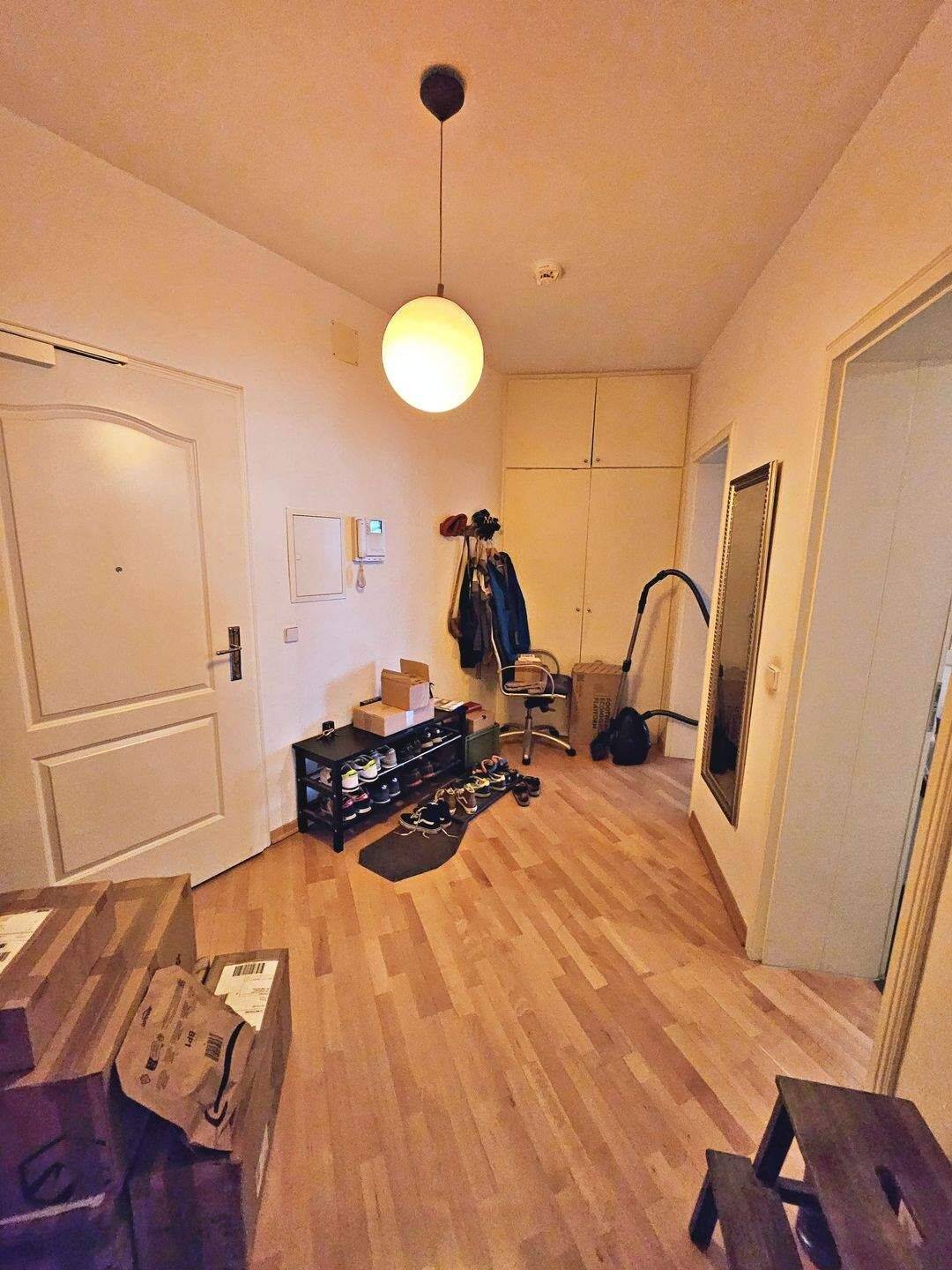 Sehr schöne helle 2 Zimmer Wohnung mit Balkon – Berlin – Vorschaubild 5