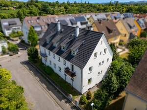 GELEGENHEIT: MFH-DHH mit 3 WE & kleiner Garten in familienfreundlicher Lage von Zuffenhausen!