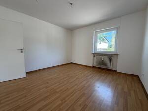 Charmante 3-Zimmer-Gartenwohnung mit sonnigen Südbalkon – 80935 München – Vorschaubild 4