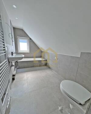 Saniertes Endhaus mit großem Garten, Kamin, Garage und moderner Ausstattung – 28779 Bremen – Vorschaubild 6