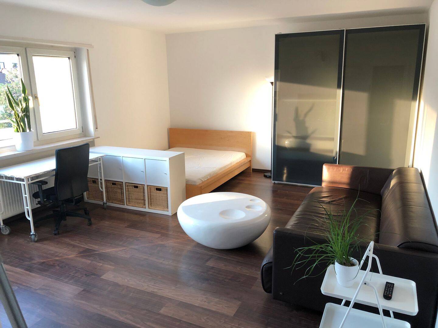 Helle, hochwertig möblierte 1-Zimmer-Wohnung mit Balkon in Bestlage der Mannheimer L-Quadrate – Mannheim – Vorschaubild 8