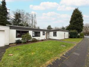 Einziehen, umbauen, aufstocken: Freistehender Bungalow mit 1.225 m² Grundstück – 51373 Leverkusen – Vorschaubild 2