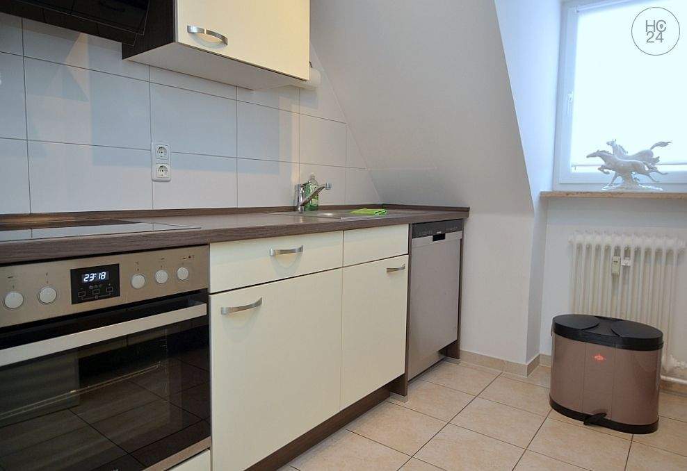 Geschmackvoll möblierte, hochwertig ausgestattete 3-Zimmer-Wohnung mit Internet, Garage in Thon – Nürnberg – Vorschaubild 3