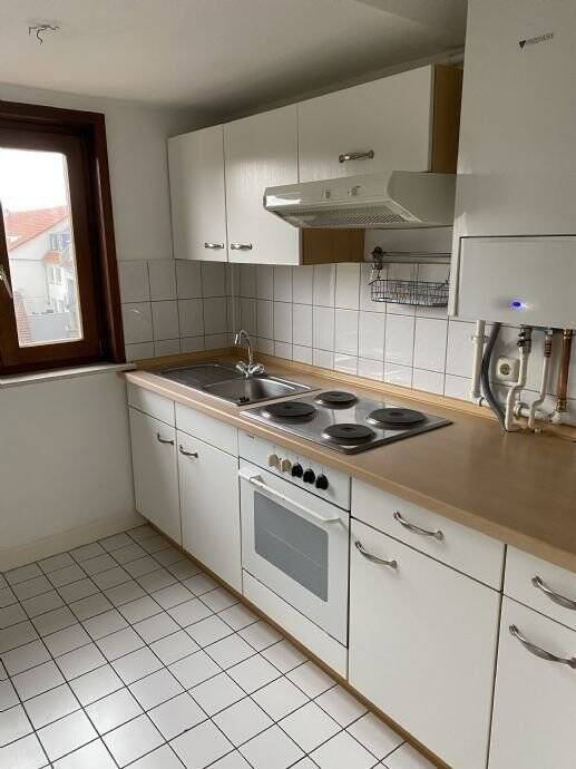 Gemütliche 3-Zimmer DG-Wohnung in zentraler Lage