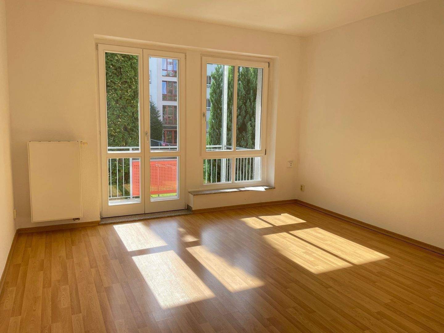 +++ ATTRAKTIVE WOHNUNG MIT BALKON AUF EINER RUHIGEN NEBENSTRASSE +++