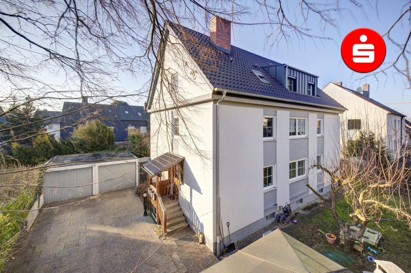 Ein Haus für viele Lebensmodelle - aufgeteiltes Mehrfamilienhaus mit vier Wohneinheiten in Nürnberg Mögeldorf