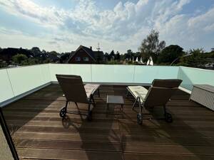 Ihr neues Familienglück: Viel Platz im großen Garten, mit traumhafter Dachterrasse in ruhiger Wohnlage
