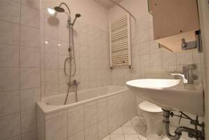 Mit EBK! Bezugsfreie 2-Zimmer-Wohnung – 40227 Düsseldorf – Vorschaubild 9