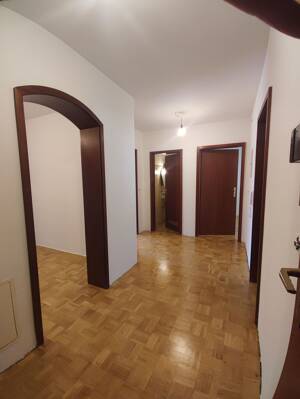 Mü.-Untergiesing, 3 Zi., 95m², im 2. OG, Lage: direkt an den Flaucher-Isarauen – 81543 München – Vorschaubild 2