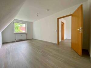 Besondere 2-Zimmer Dachgeschosswohnung mit Ausblick ins Grüne – 44357 Dortmund – Vorschaubild 4