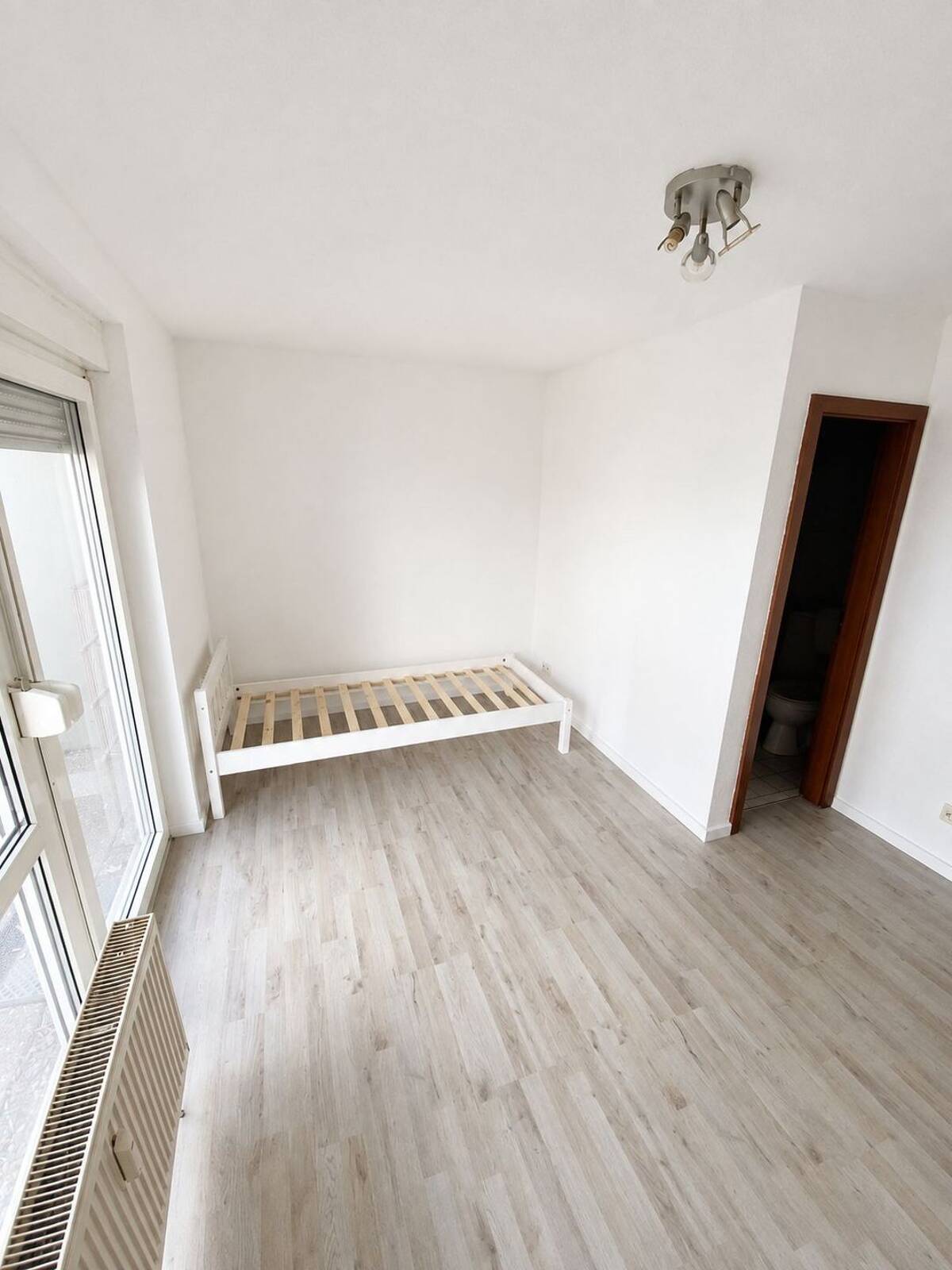 Gepflegtes 1 Zimmer-Appartement, 20qm mit Terrasse in ruhiger Lage von Mannheim – 68169 Mannheim – Bild 1 von 6